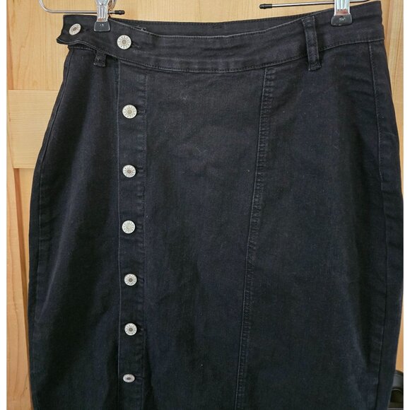 Black Button-Front Midi Skirt With Belt Loops coquette goth whimsygoth boho - Picture 4 of 6